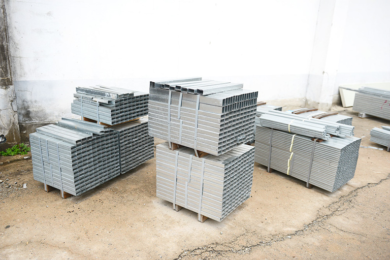 공장 건물 외부전경