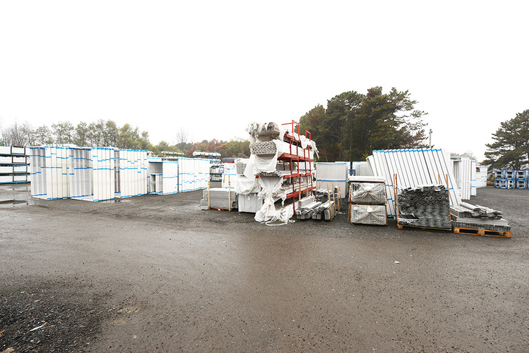 공장 건물 외부전경