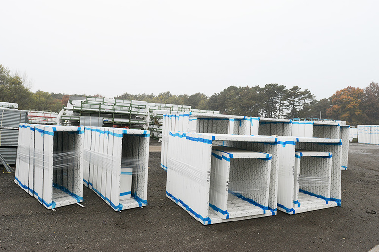 공장 건물 외부전경