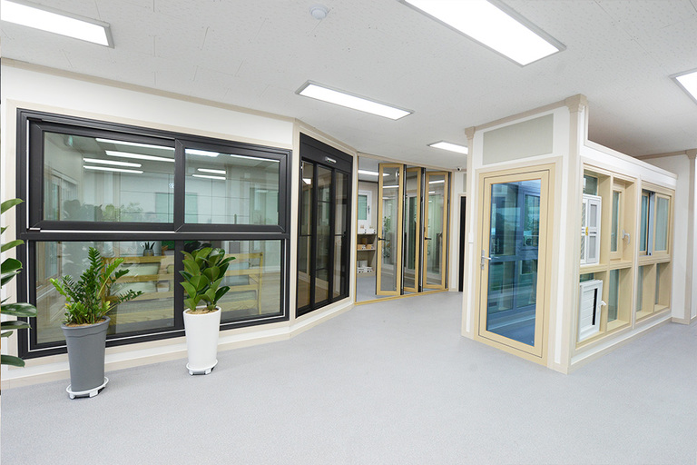 전시장 실내전경